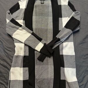 Chic Black and White Checkered Women's Cardigan